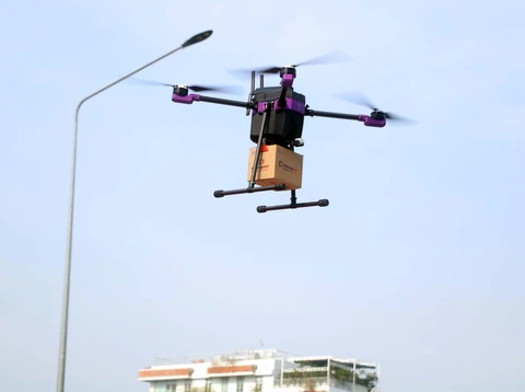 drone giao hàng trong logistics
